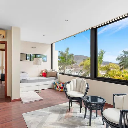 Вилла Felicia Адехе